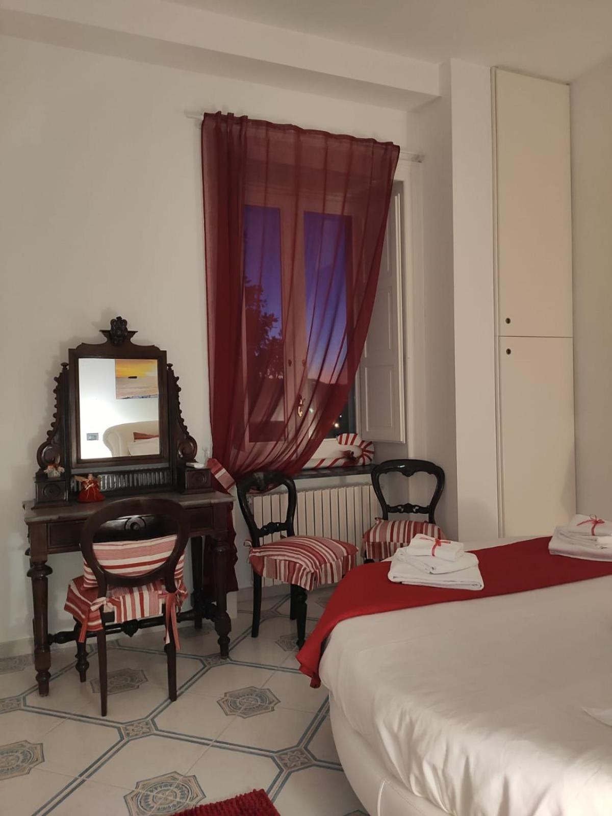 Falconieri Sorrento Apartment *